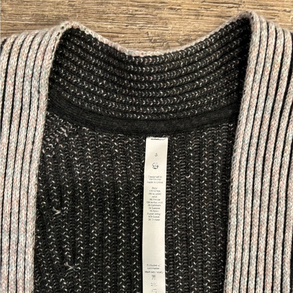Lululemon Cotton-Cashmere Blend Sweater Wrap - Size 6 - Picture 3 of 7